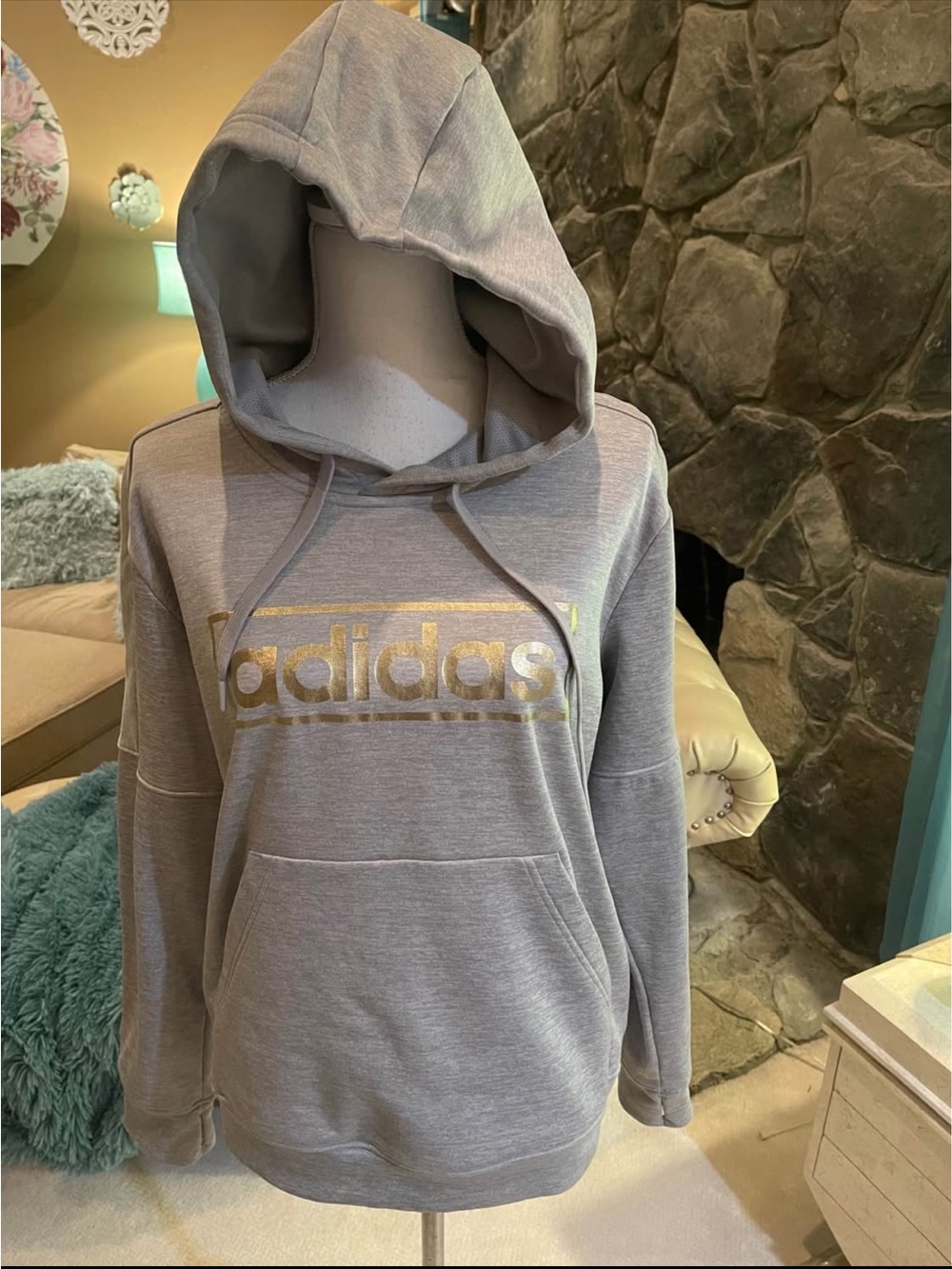 Adidas Climawear Women’s LG Sweatshirt Hoodie Gray Metallic Letters Like New